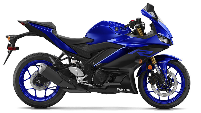 Спортбайк Yamaha черная